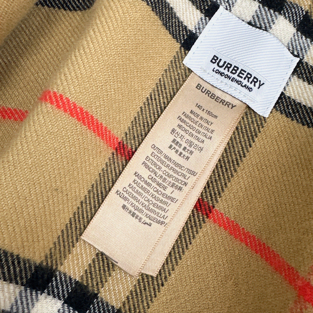 BURBERRY 25S PLAID KNITTED SCARF 128