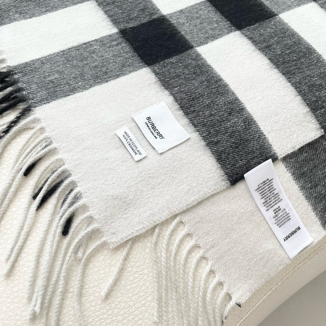 BURBERRY BBR SCARF 210 CM IN CASHMERE 03