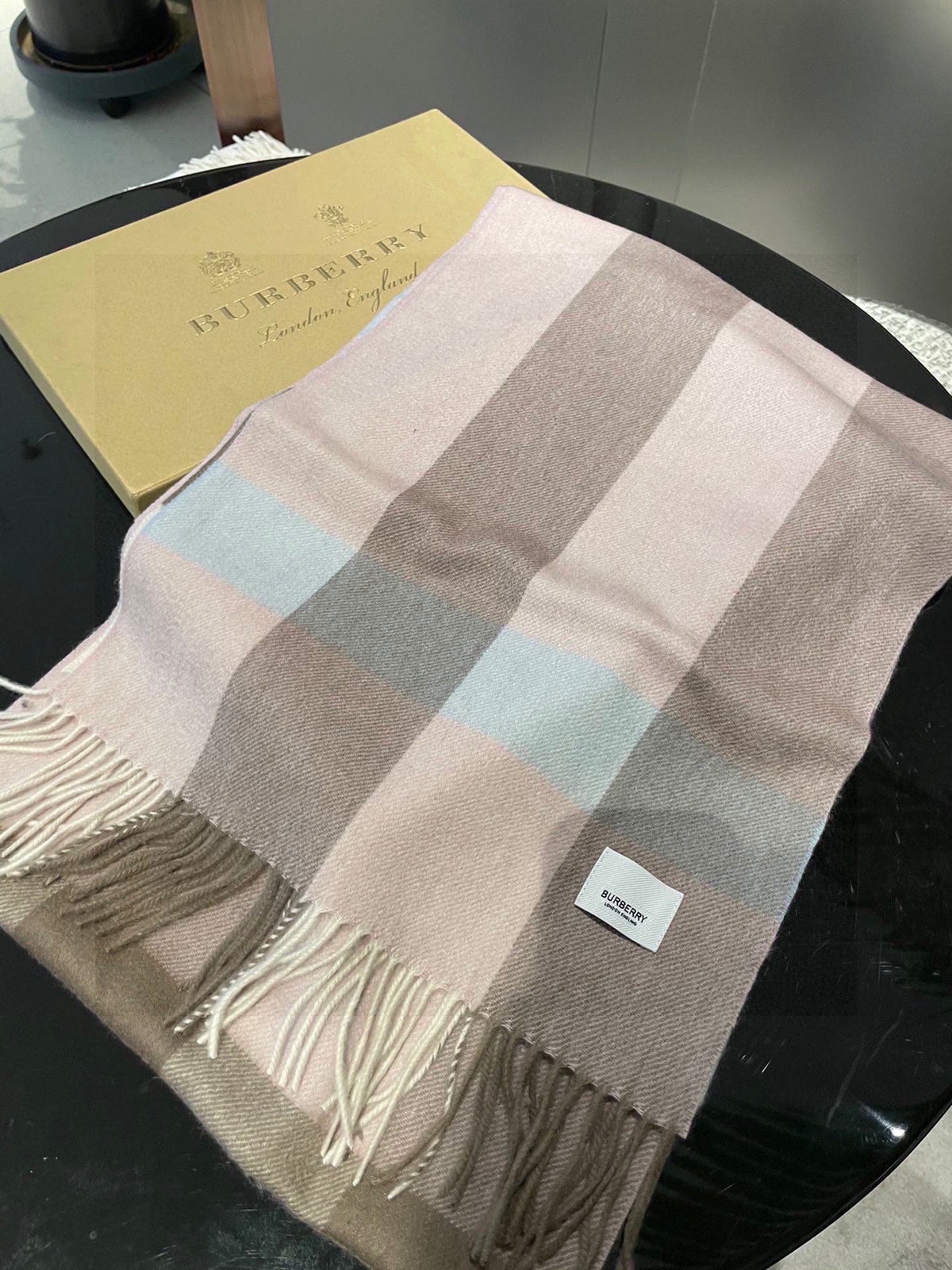BURBERRY BBR SCARF 180 CM IN CASHMERE 577898