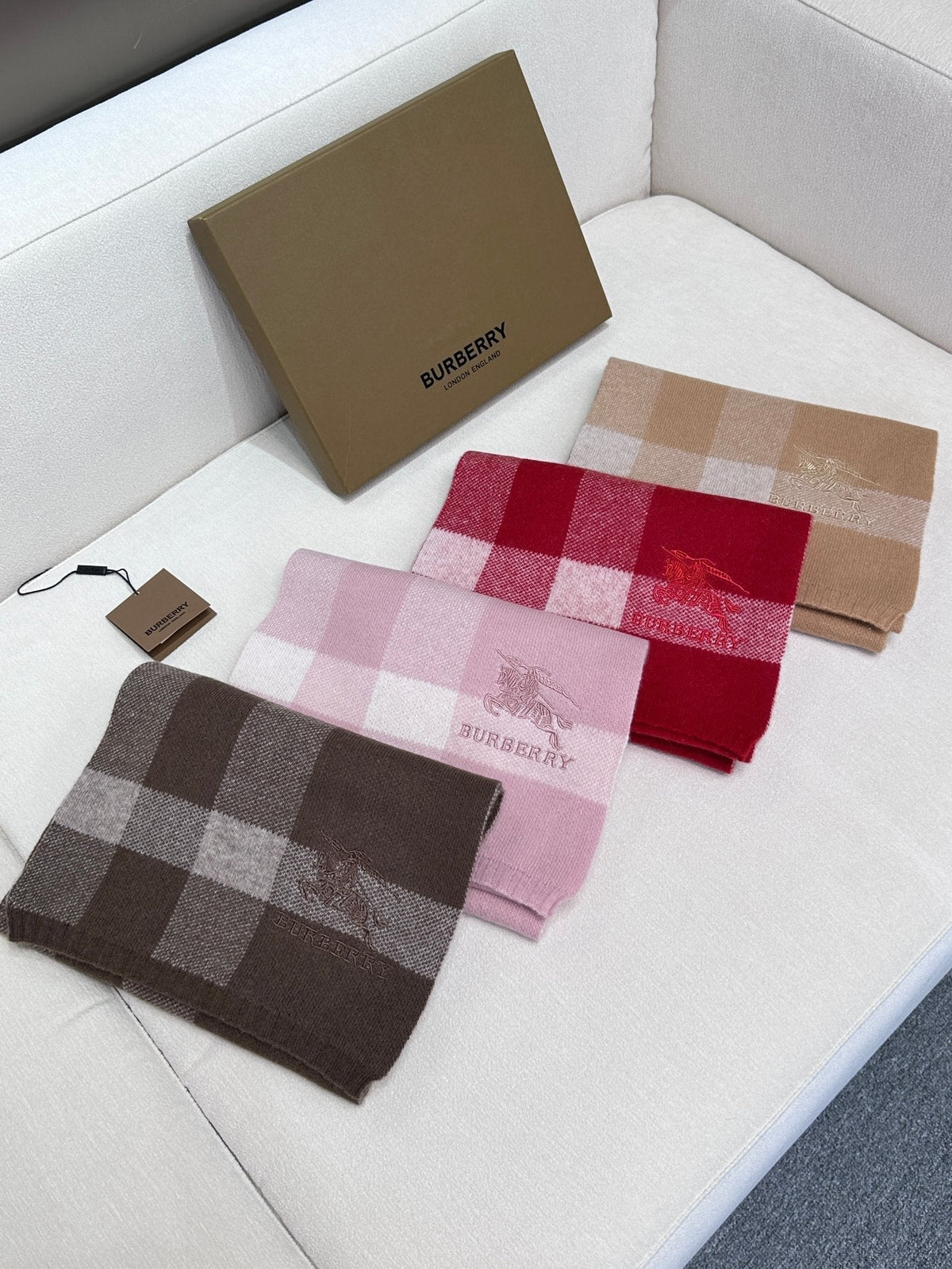 BURBERRY SCARF 190 CM IN TUSCAN BEIGE CASHMERE 398394