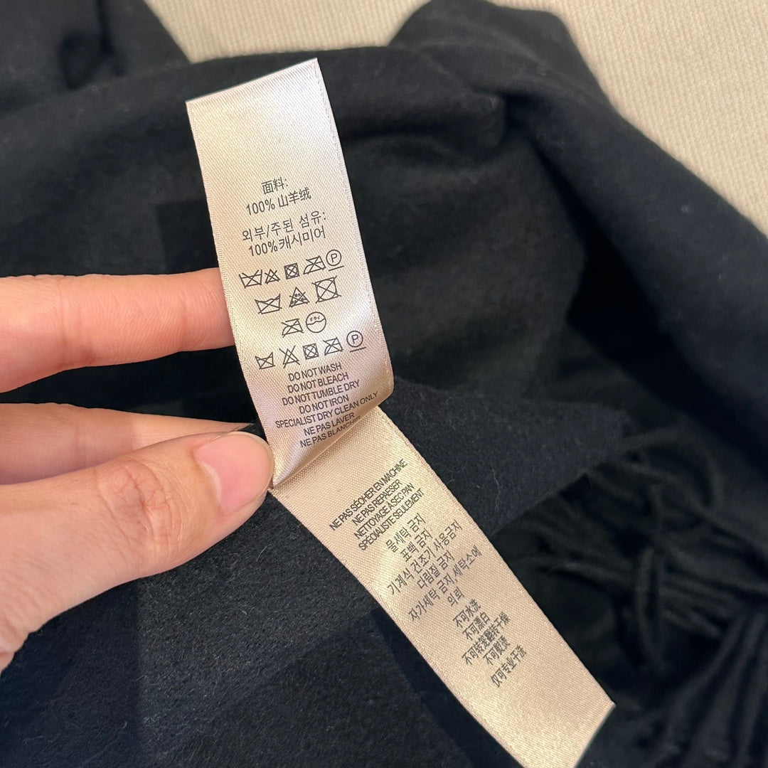 BURBERRY CLASSIC SCARF 200 CM IN BLACK CASHMERE 402267