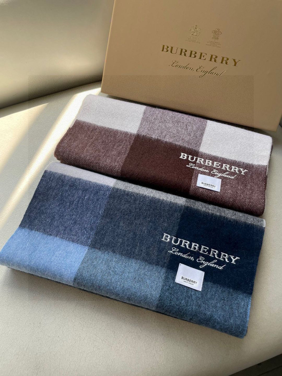 BURBERRY BBR SCARF 180 CM IN CASHMERE 538302