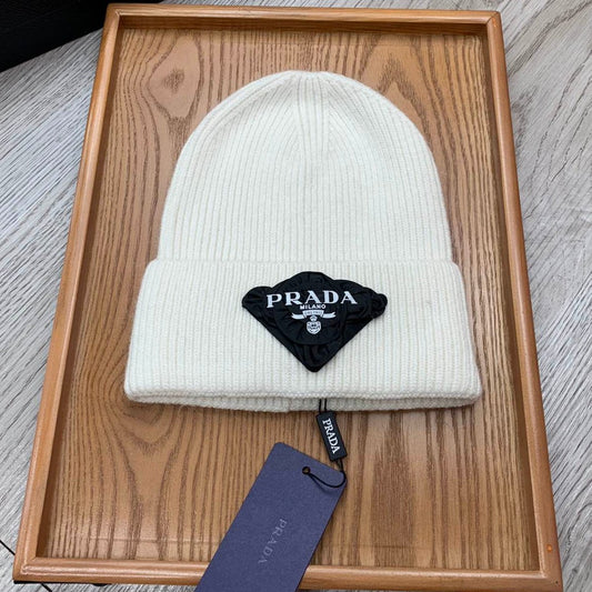 PRADA BEANIE HAT IN WHITE WOOL 431356