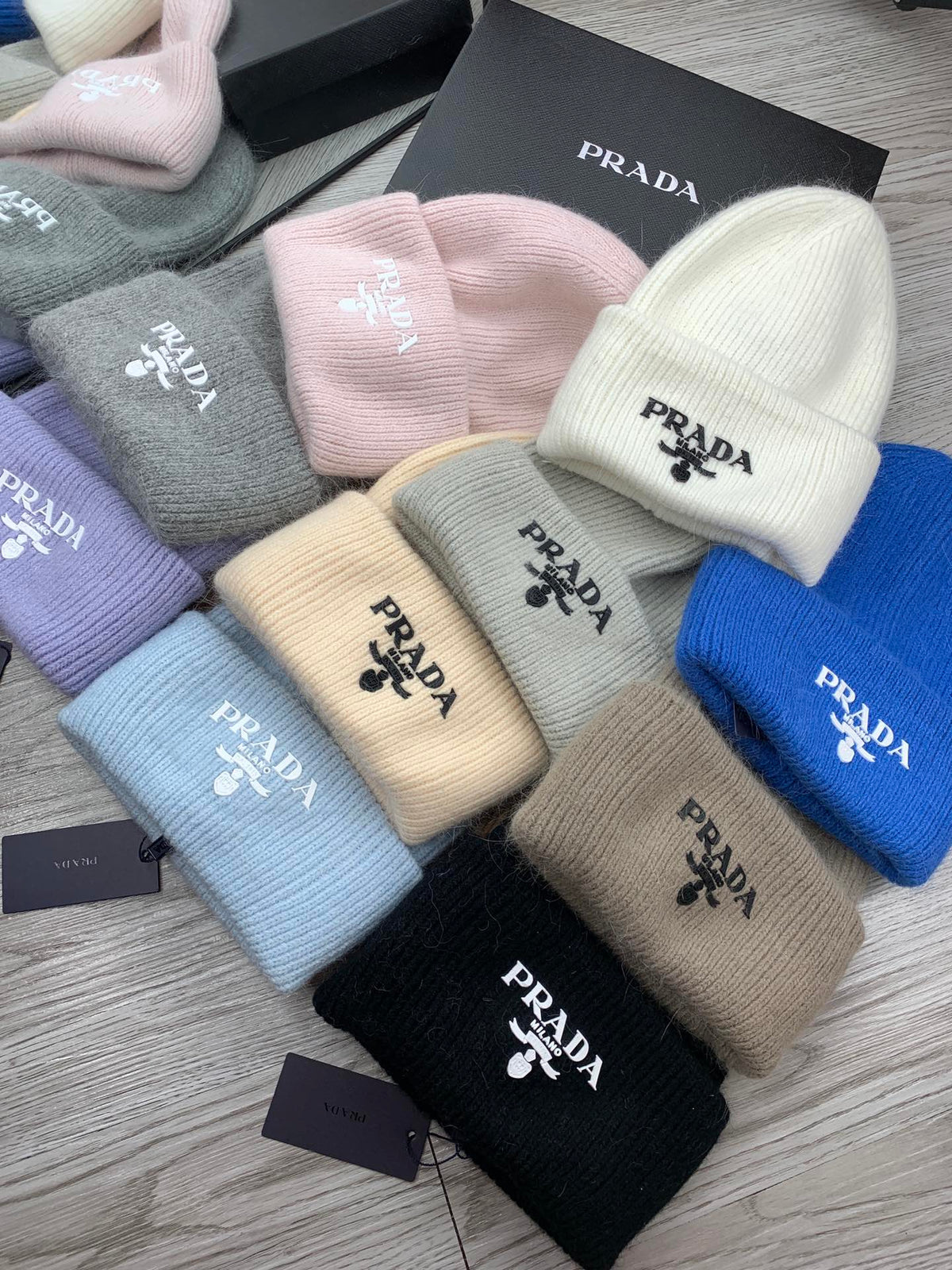 PRADA BEANIE HAT IN KHAKI BROWN WOOL 108747