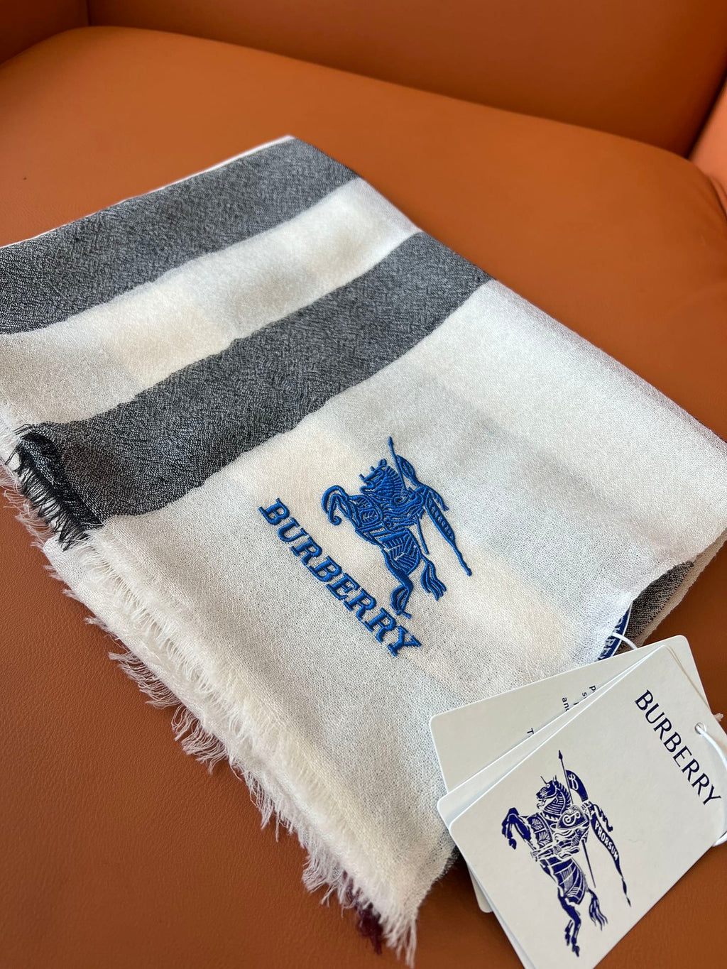 BURBERRY BBR SCARF 200 CM IN CASHMERE 492284