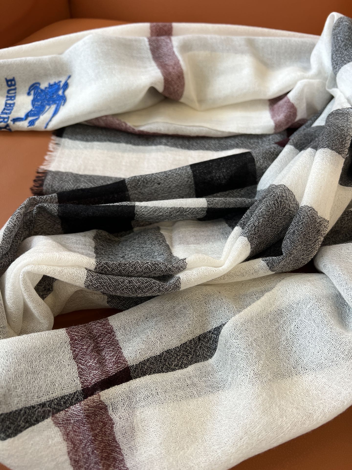 BURBERRY BBR SCARF 200 CM IN CASHMERE 492284