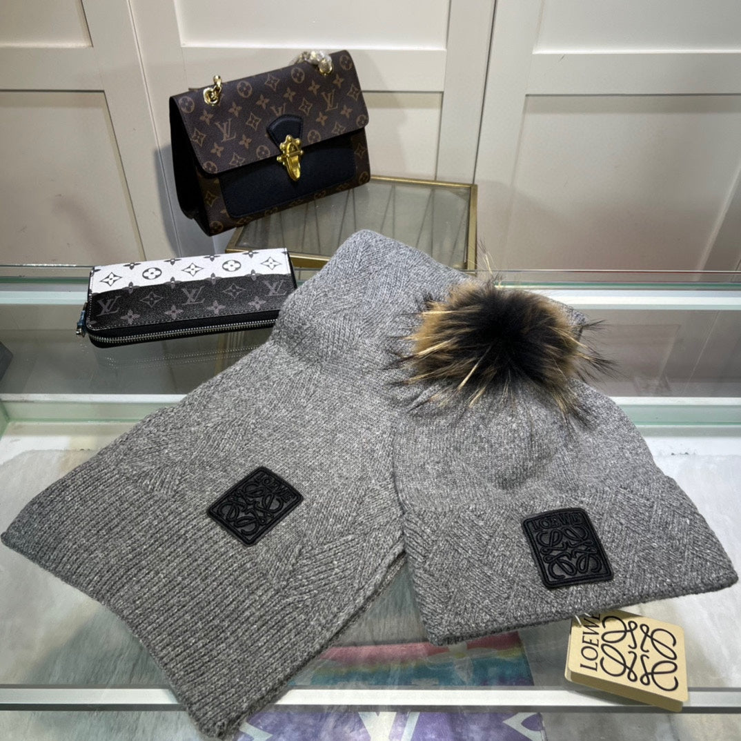 LOEWE CLASSIC HAT & SCARF SET IN STEEL GRAY CASHMERE 379251