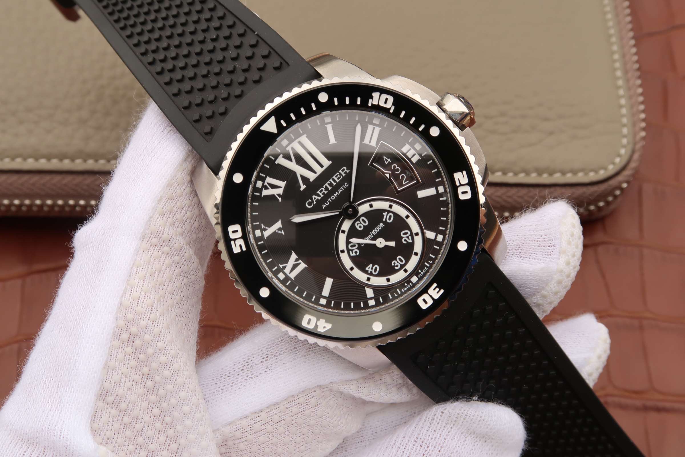 CARTIER CALIBRE DIVER 42 AUTOMATIC STEEL CASE BLACK DIAL