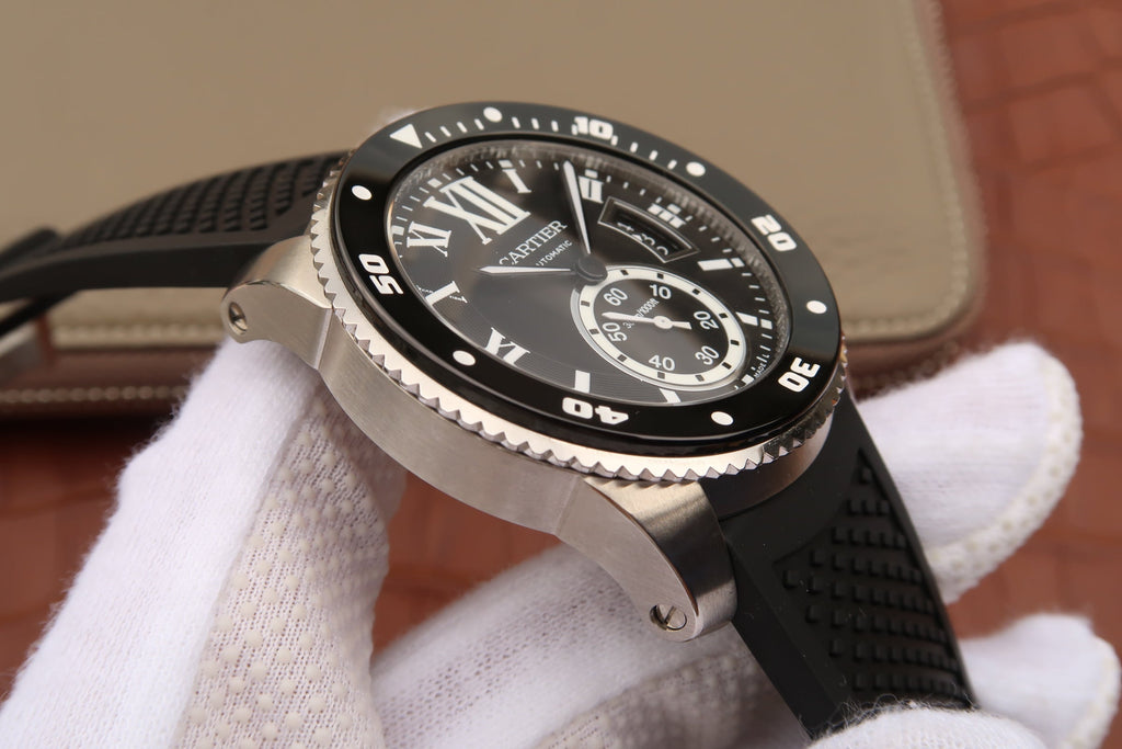 CARTIER CALIBRE DIVER 42 AUTOMATIC STEEL CASE BLACK DIAL