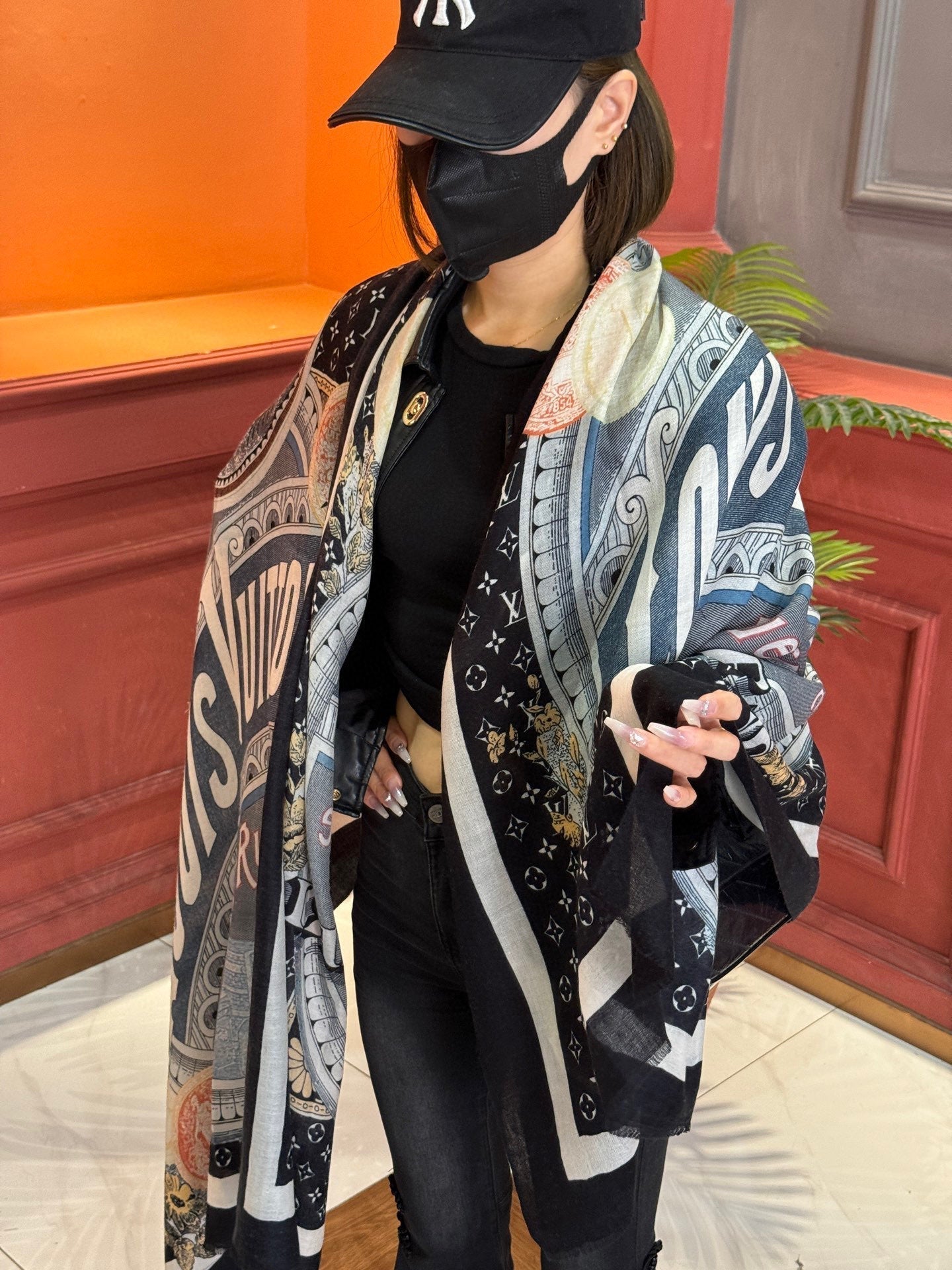 LOUIS VUITTON LV SCARF 200 CM IN CASHMERE 738531