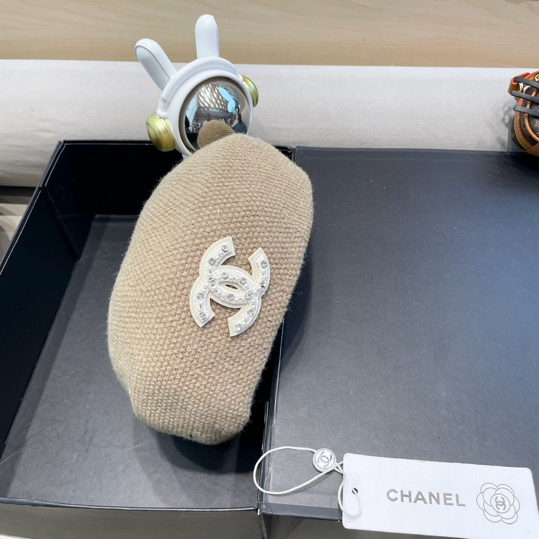 CHANEL BERET HAT IN ECRU TAN COTTON AND LINEN 417834