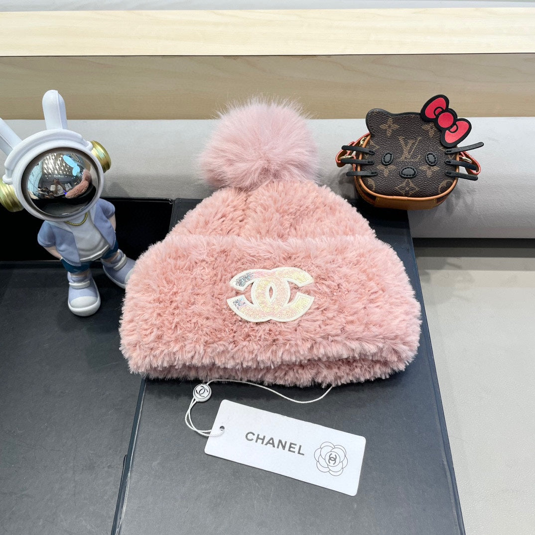 CHANEL BEANIE HAT IN LIGHT PINK SOLF FLEECE 419712