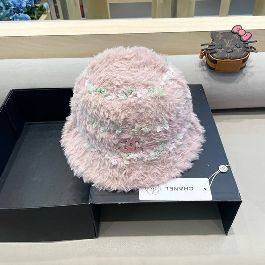 CHANEL BUCKET HAT IN LIGHT PINK FLEECE 421274