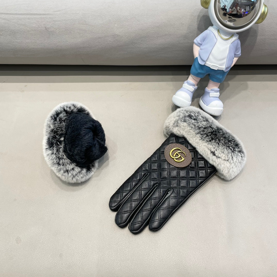 GUCCI TOUCHSCREEN GLOVES IN BLACK LAMBSKIN AND RABBIT FUR 429210