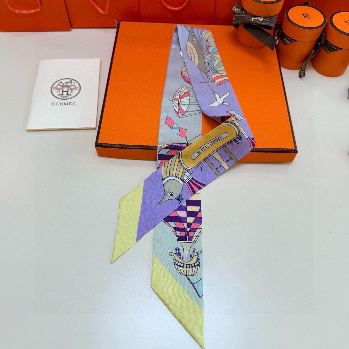 HERMES HERMES 25S NECKERCHIEF 86 IN SILK 991549
