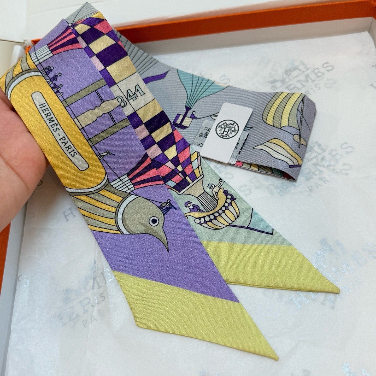 HERMES HERMES 25S NECKERCHIEF 86 IN SILK 991549