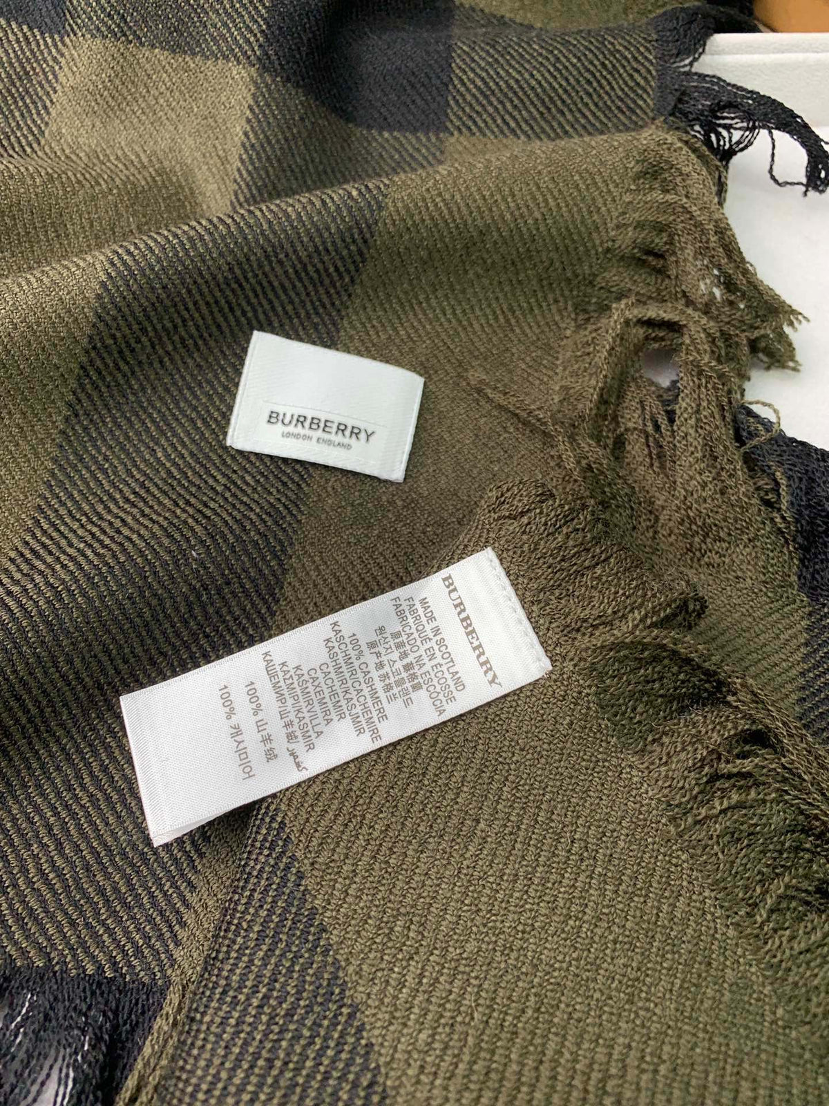 BURBERRY BBR SCARF 240 CM IN CASHMERE 508525