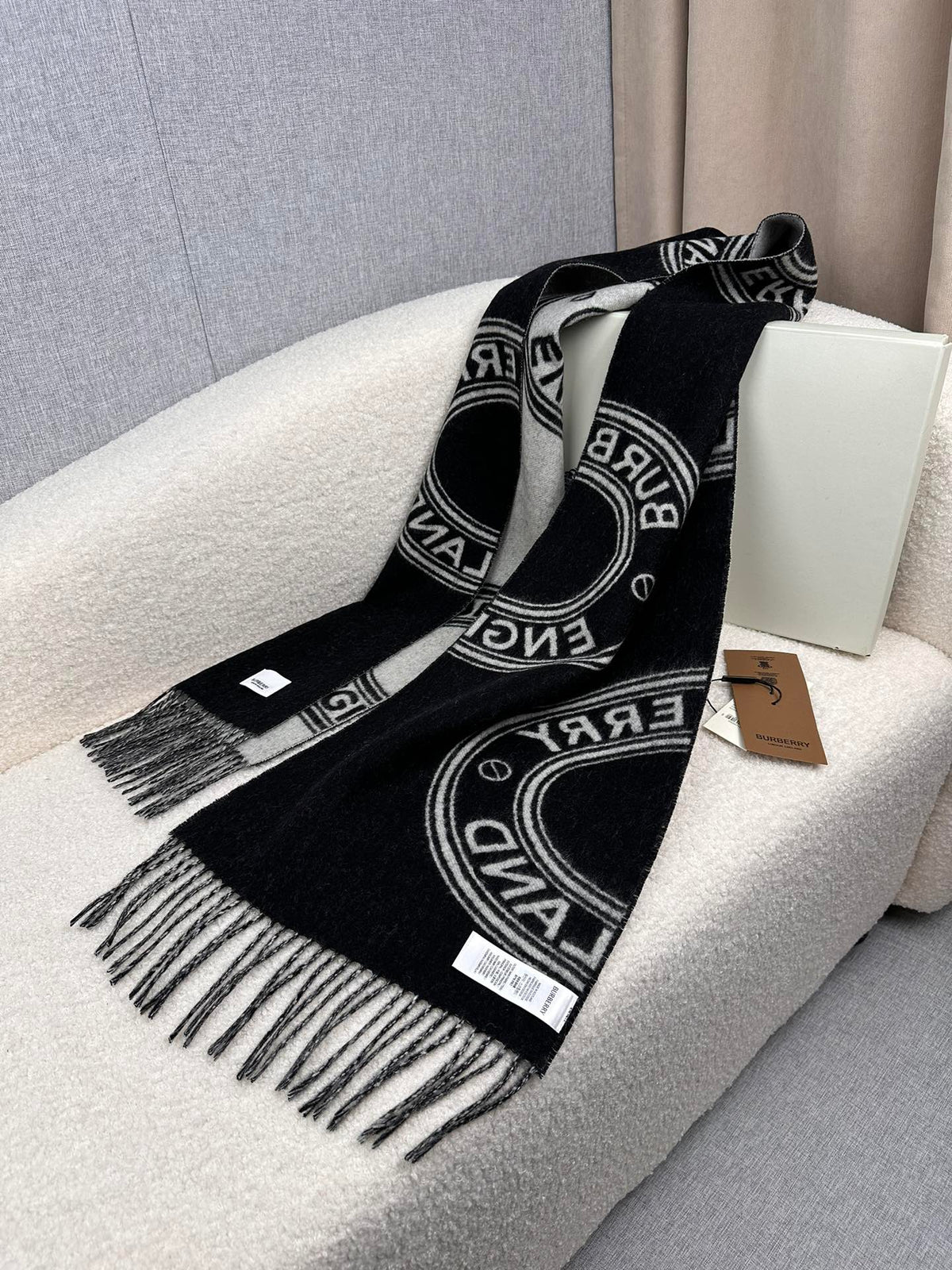 BURBERRY BBR SCARF IN CASHMERE 505317
