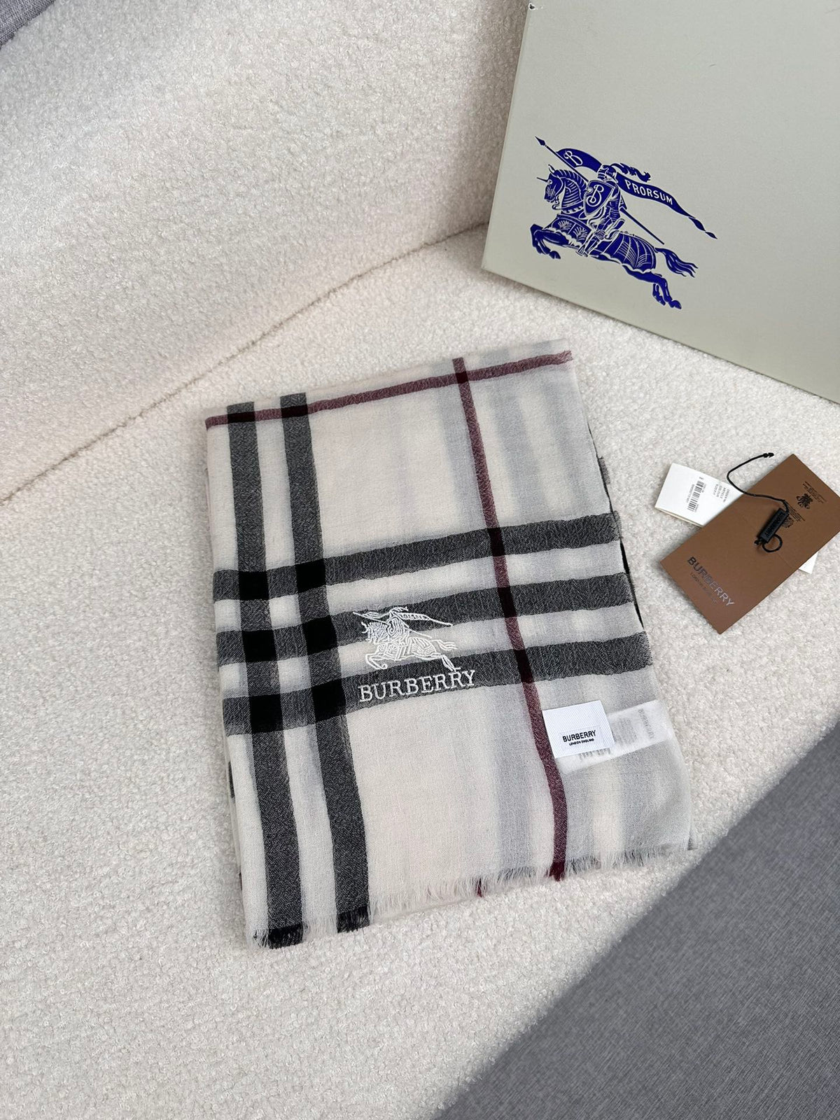 BURBERRY BBR SCARF 220 CM IN CASHMERE 490971