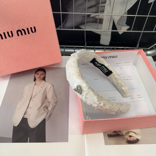 CHANEL WHITE HEADBAND ATTACHED SEQUINS TWEED 393654
