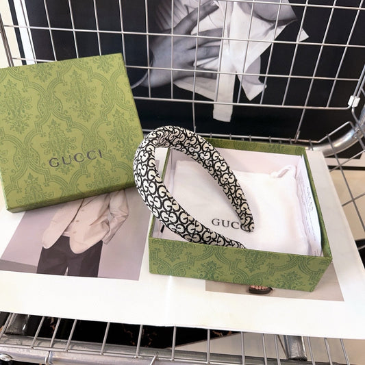 GUCCI THICK HEADBAND IN WHITE MIX BLACK MONOGRAM CANVAS 406136