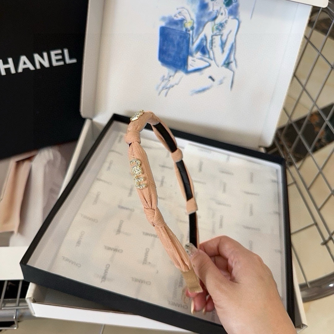 CHANEL HEADBAND CRYSTALS LOGO IN LADY PINK VOILE 414444