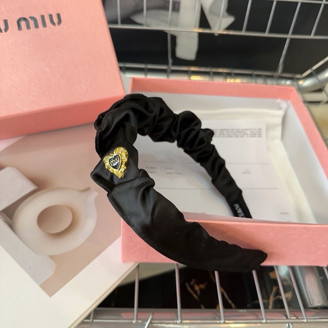 CHANEL HEADBAND IN BLACK COTTON GOLD HARDWARE 425520