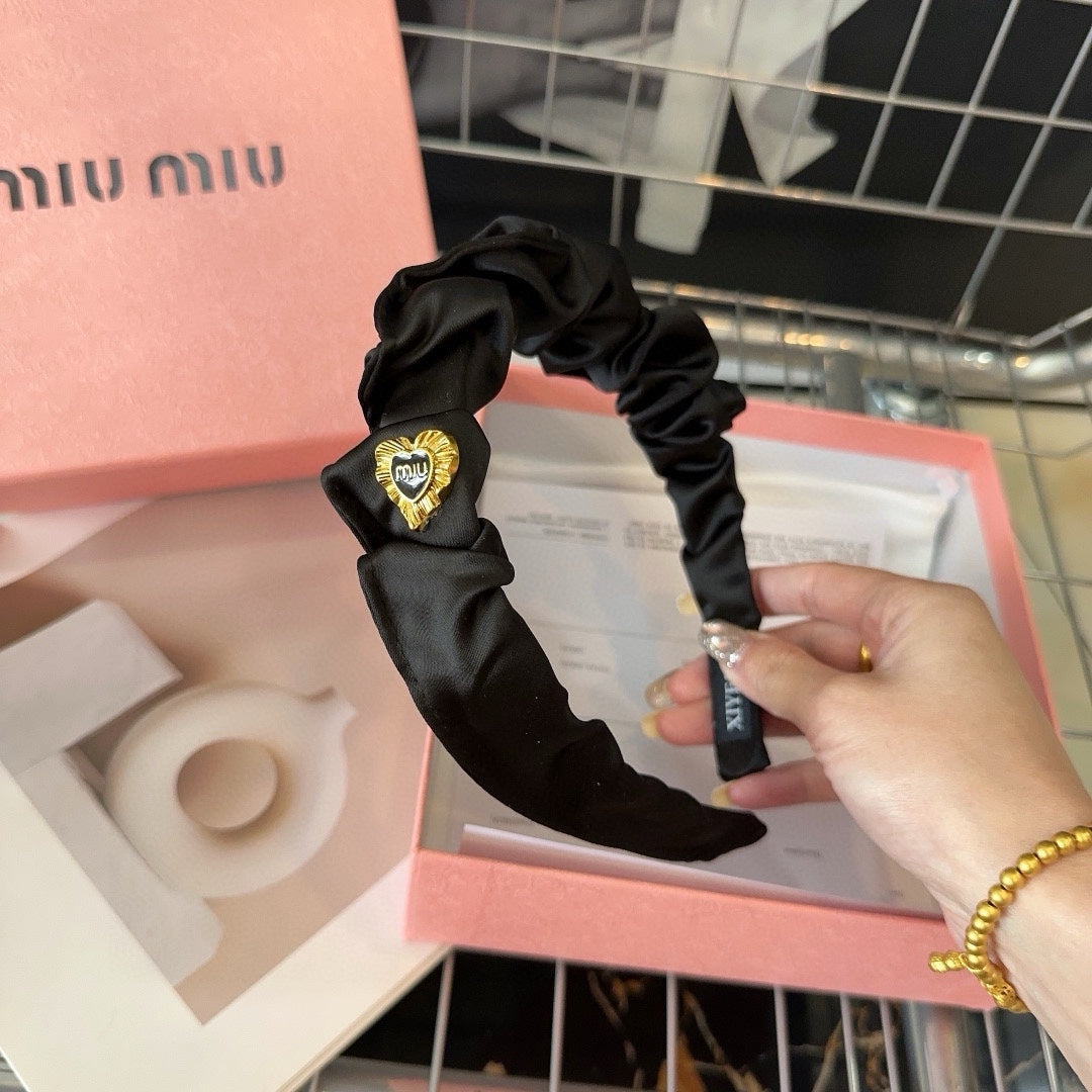 CHANEL HEADBAND IN BLACK COTTON GOLD HARDWARE 425520