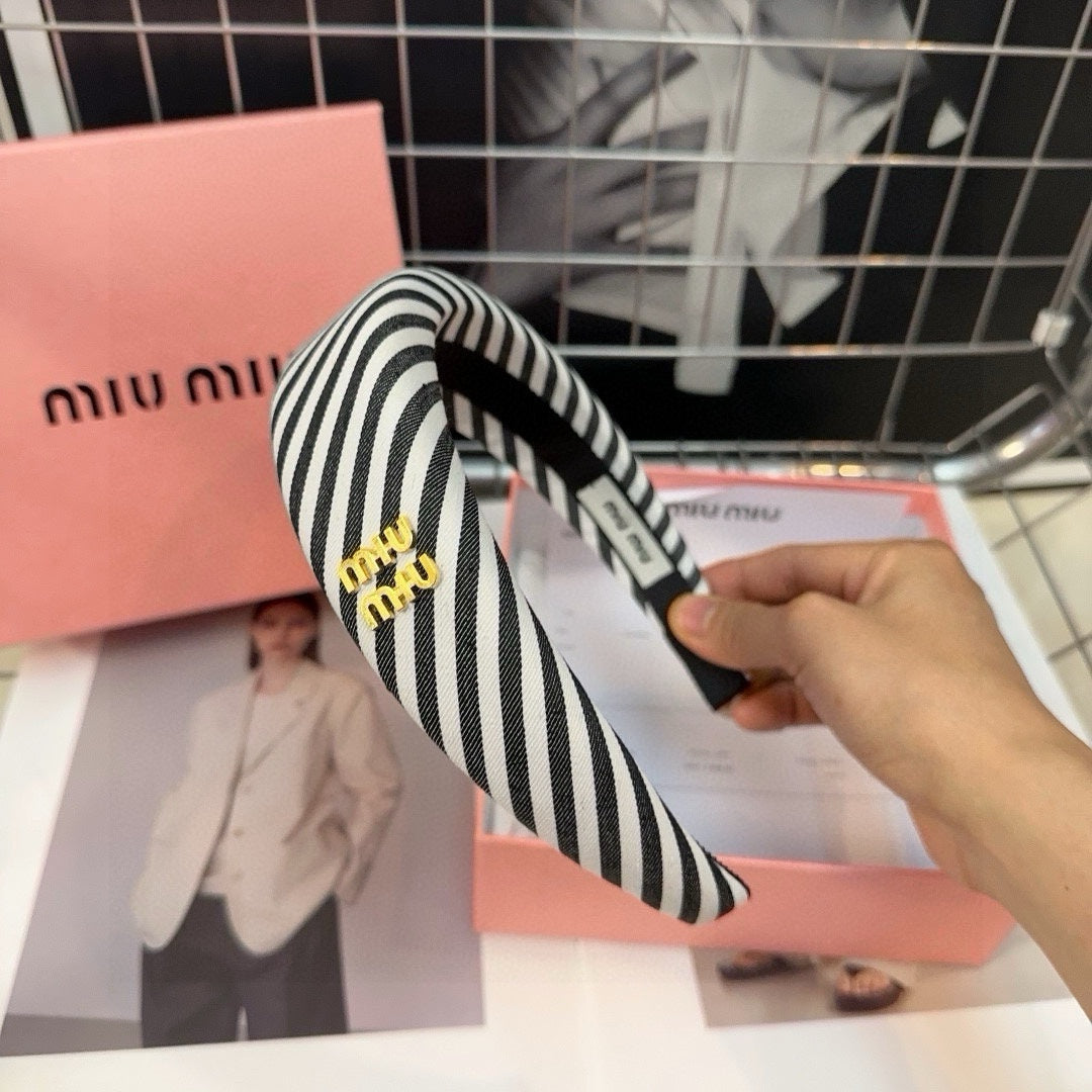CHANEL HEADBAND STRIPES WHITE MIX BLACK COTTON GOLD LOGO 432856