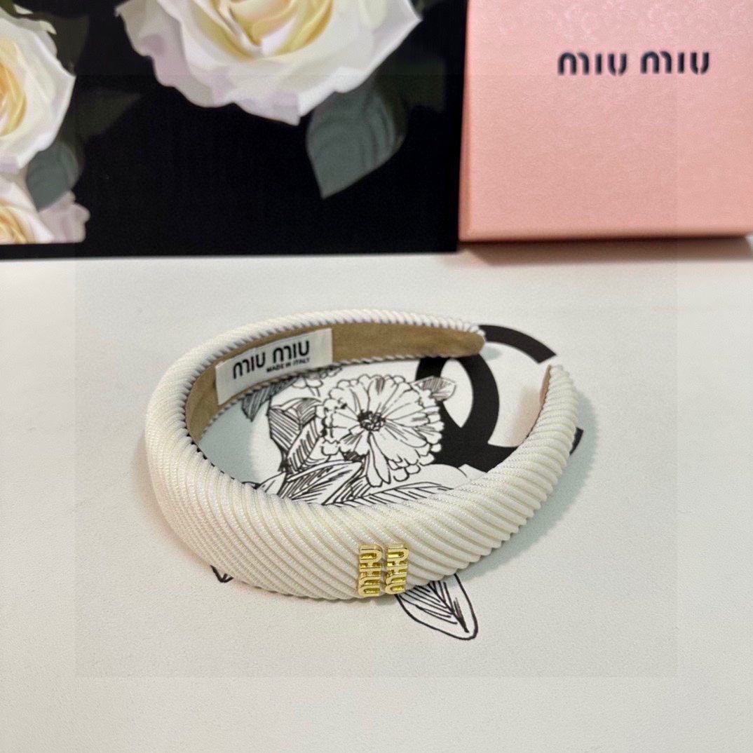 CHANEL THICK HEADBAND IN WHITE CORDUROY 412477