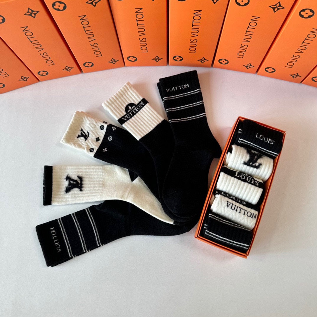 LOUIS VUITTON CREW SOCKS 416100 (1 BOX)