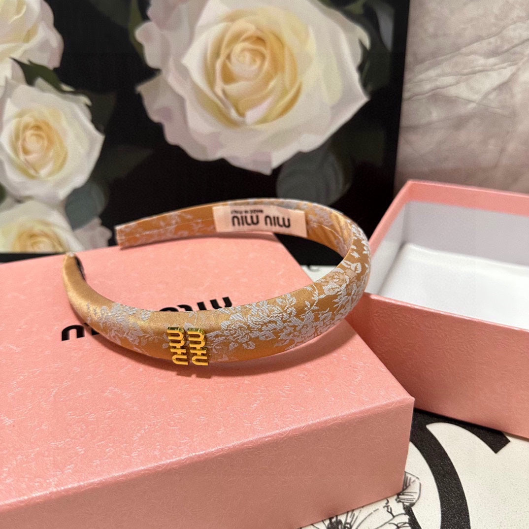 CHANEL HEADBAND WITH GARNITURE PRINT IN TIGER EYE ORANGE SILK 432822