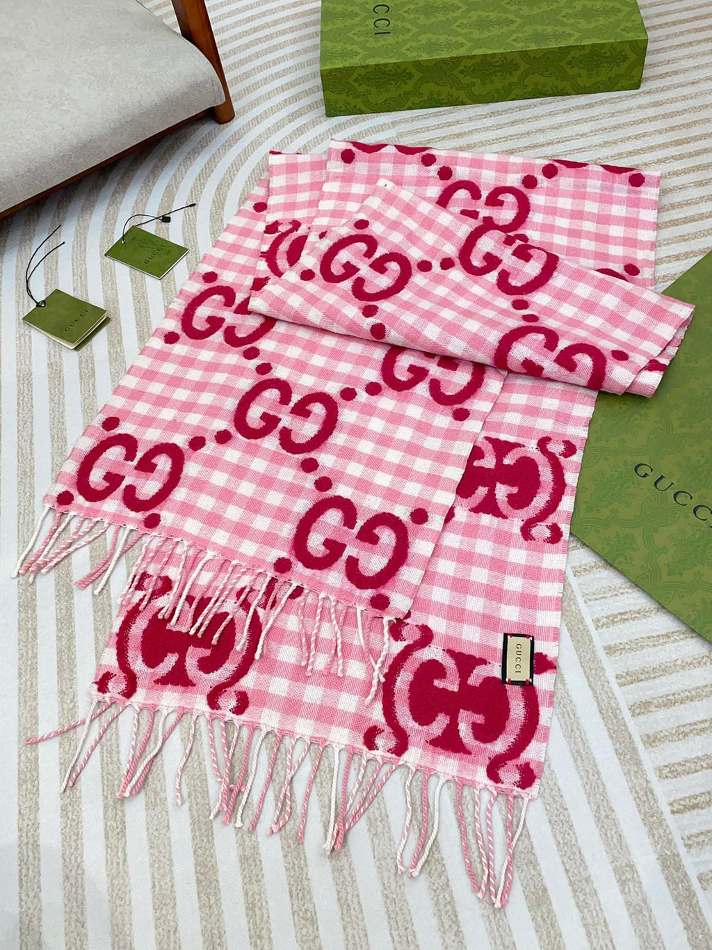 GUCCI SCARF 220 CM IN BRIGHT PINK MIX WHITE WOOL 401164