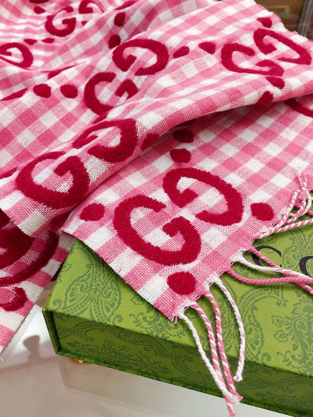 GUCCI SCARF 220 CM IN BRIGHT PINK MIX WHITE WOOL 401164