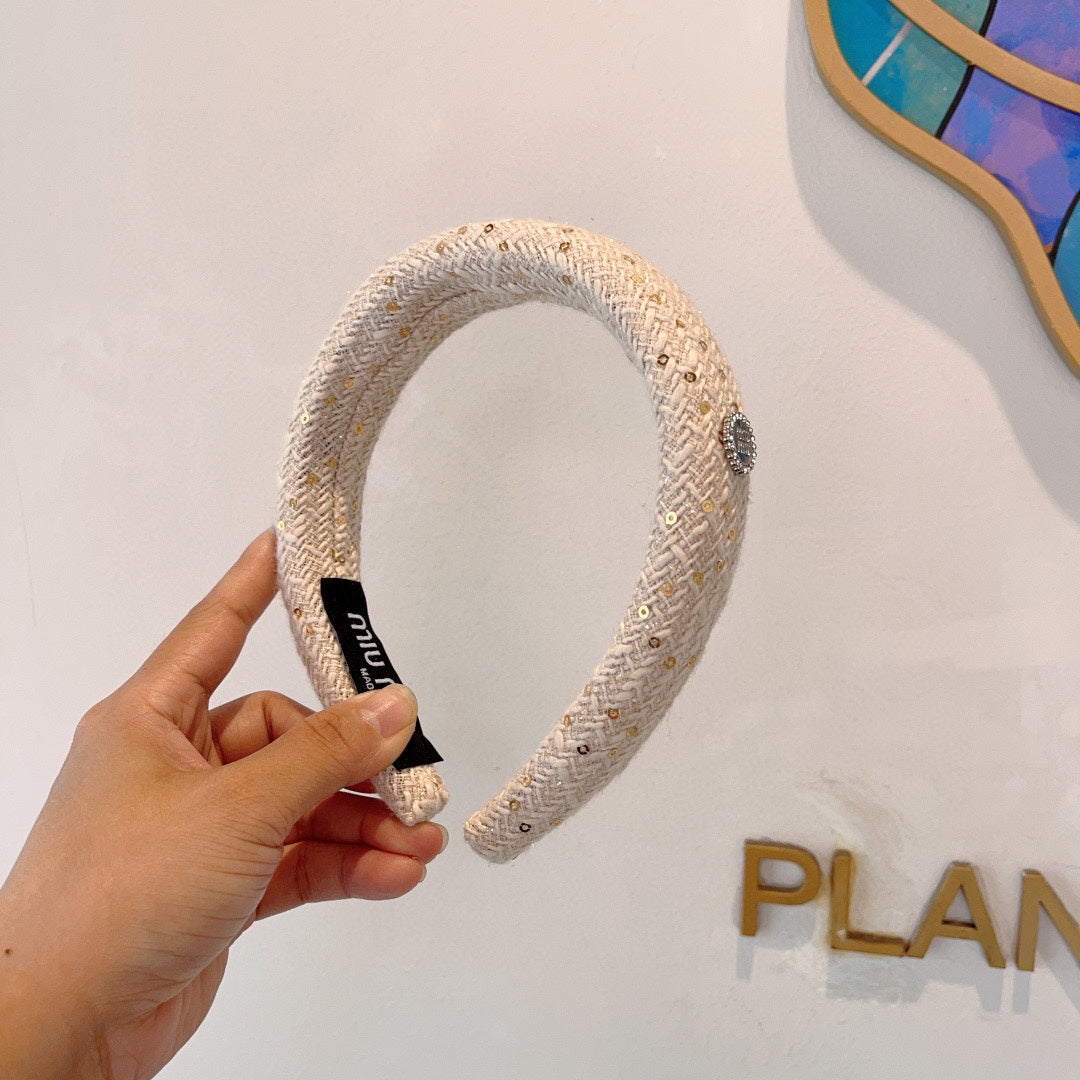 CHANEL THICK HEADBAND IN WHITE TWEED EMBELLISHED SEQUINS 406046