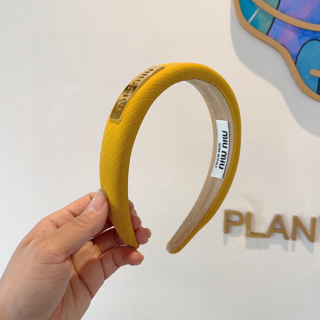 CHANEL THICK HEADBAND IN YELLOW DIAGONAL LEATHER 425478