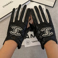 CHANEL GLOVES IN BLACK MIX WHITE SHEEPSKIN 463850