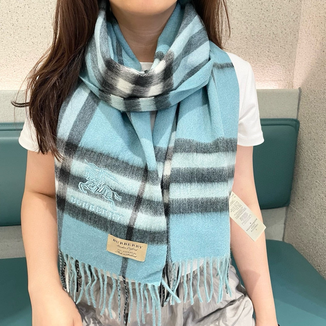 BURBERRY CHECK SCARF 180 CM IN SKY BLUE MIX BLACK CASHMERE 405484