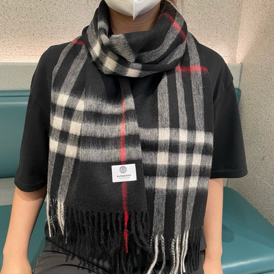 BURBERRY BBR SCARF 180 CM IN CASHMERE 522313