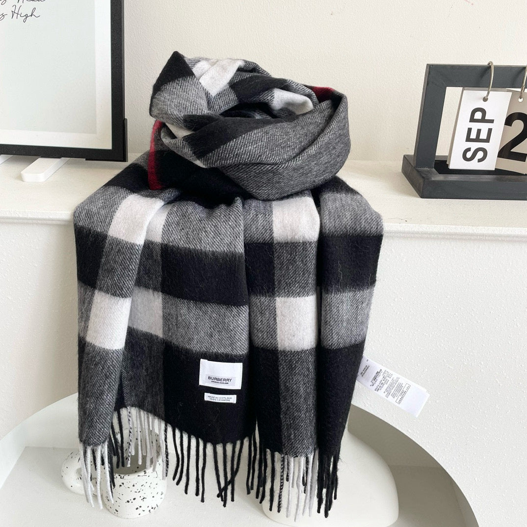 BURBERRY BBR SCARF 210 CM IN CASHMERE 04