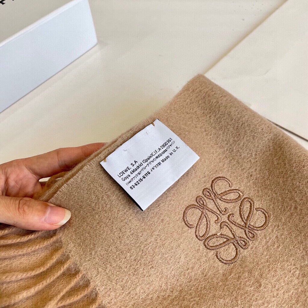 LOEWE SCARF 190 CM IN CAMEL BEIGE LAMBSWOOL 413839