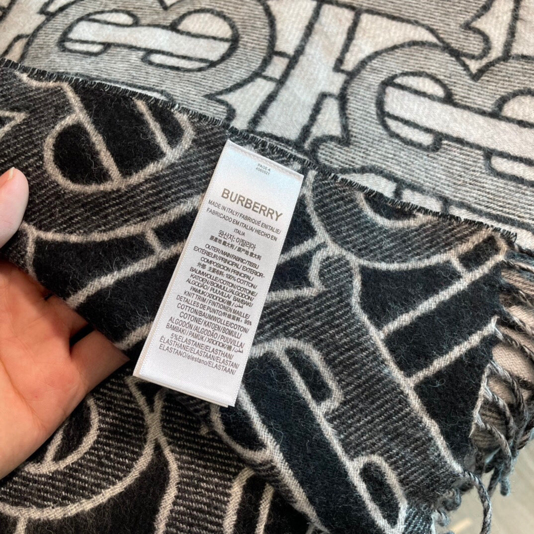 BURBERRY BBR SCARF 200 CM IN CASHMERE 525802