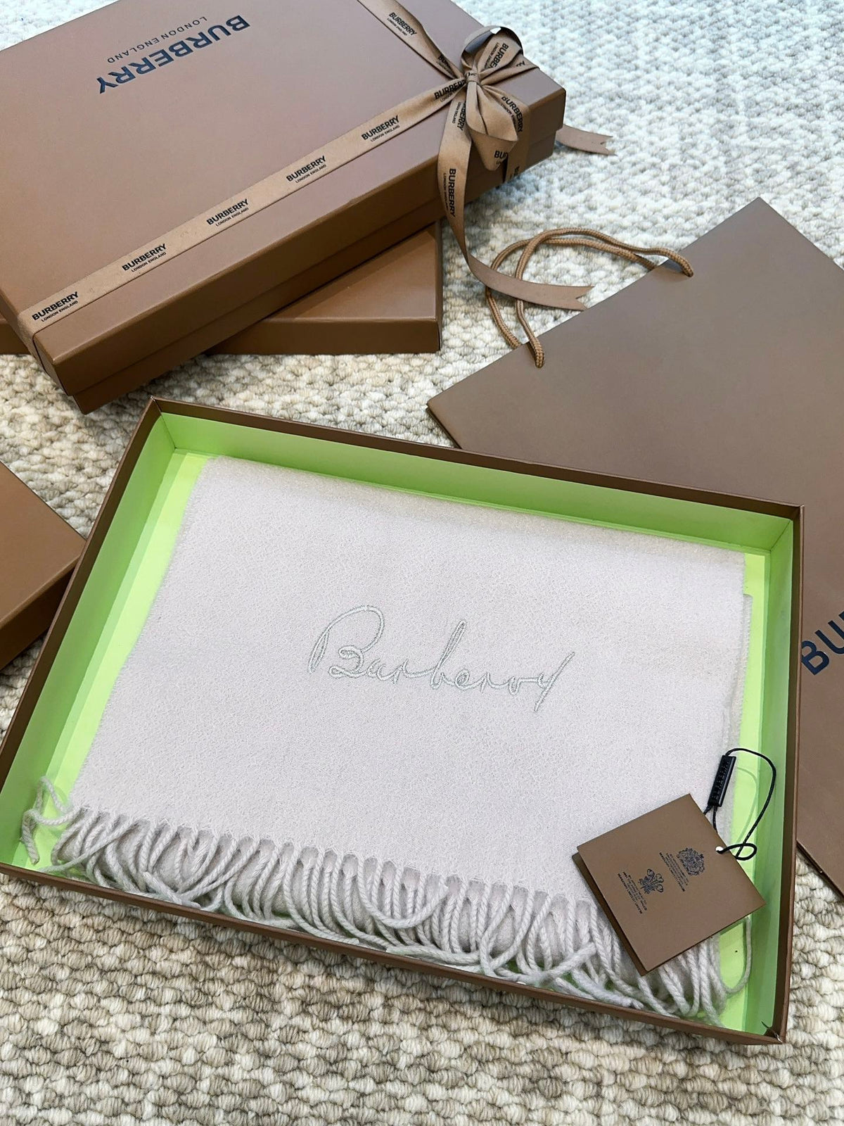 BURBERRY BBR SCARF 190 CM IN CASHMERE 525905
