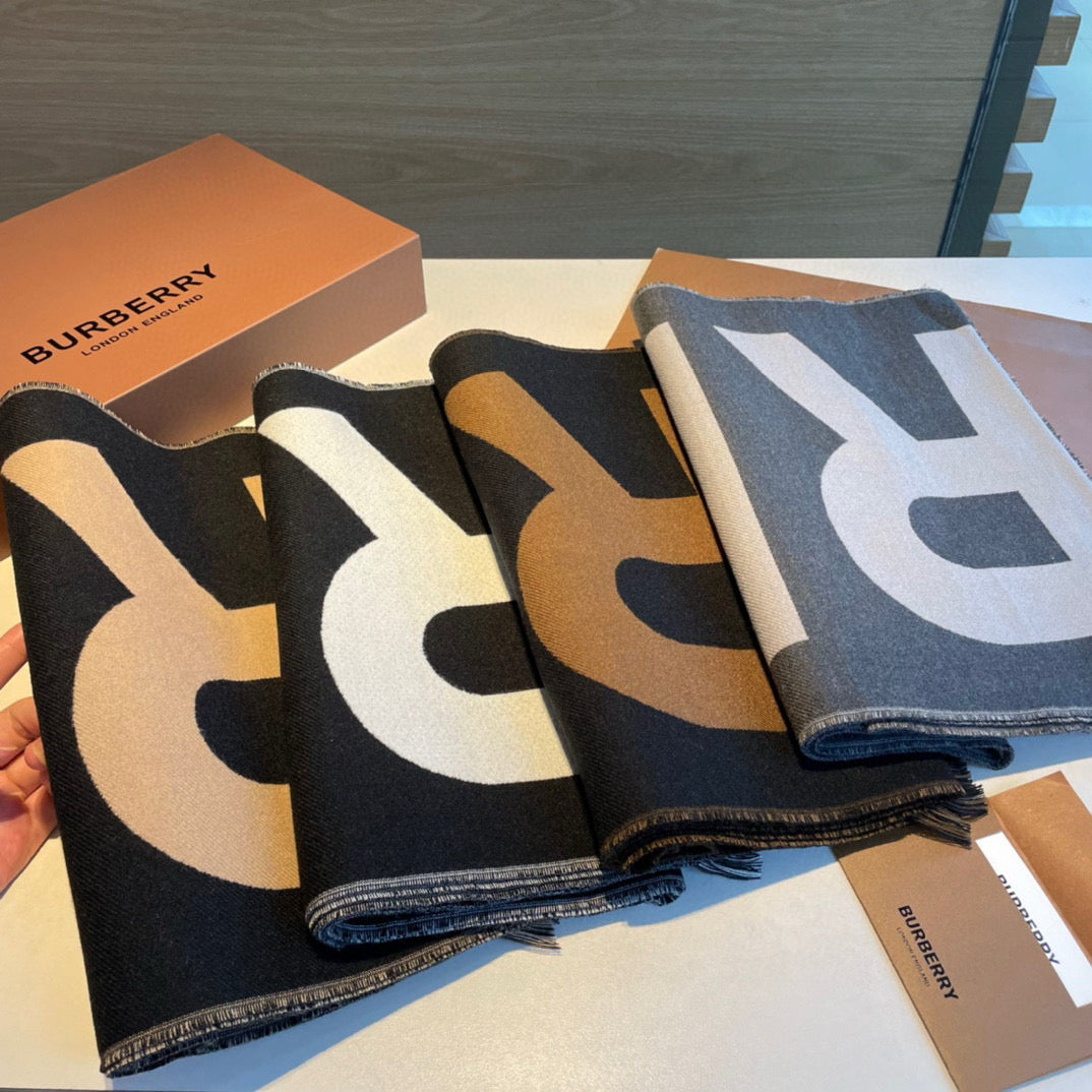 BURBERRY BBR SCARF 180 CM IN CASHMERE 492912