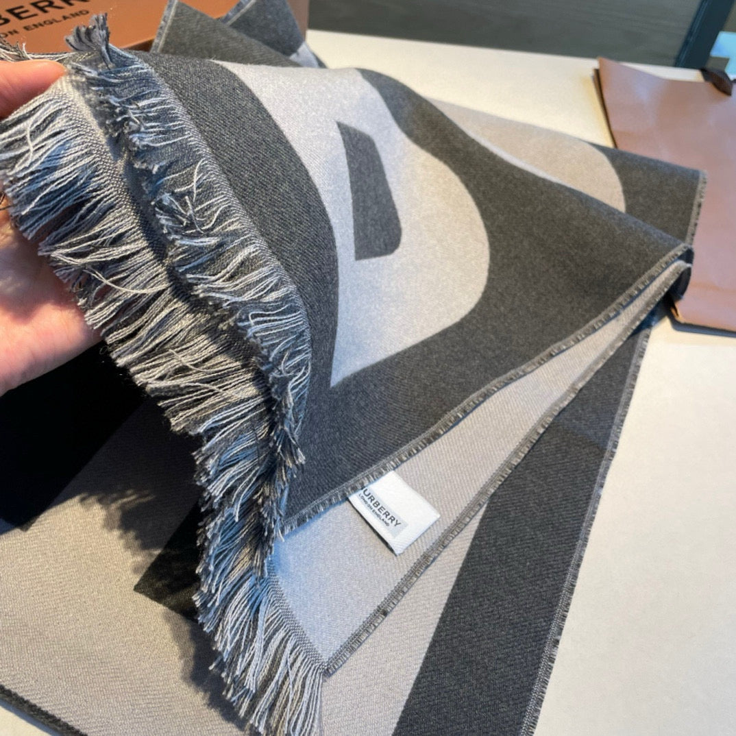 BURBERRY BBR SCARF 180 CM IN CASHMERE 492912