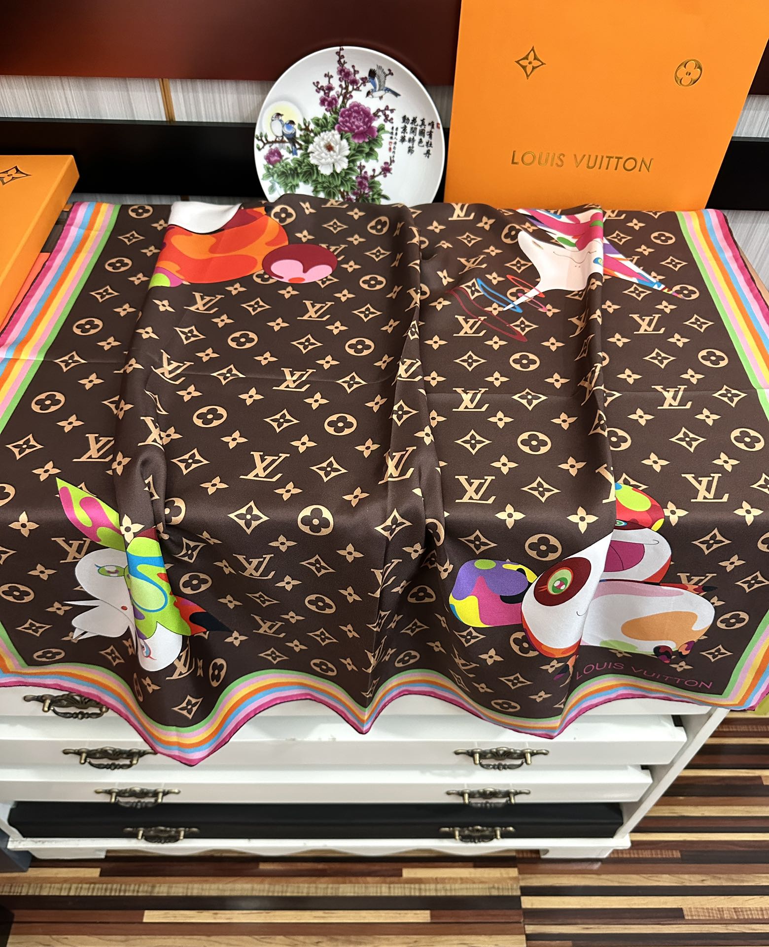 LOUIS VUITTON LV SCARF 90 CM IN SILK 738413