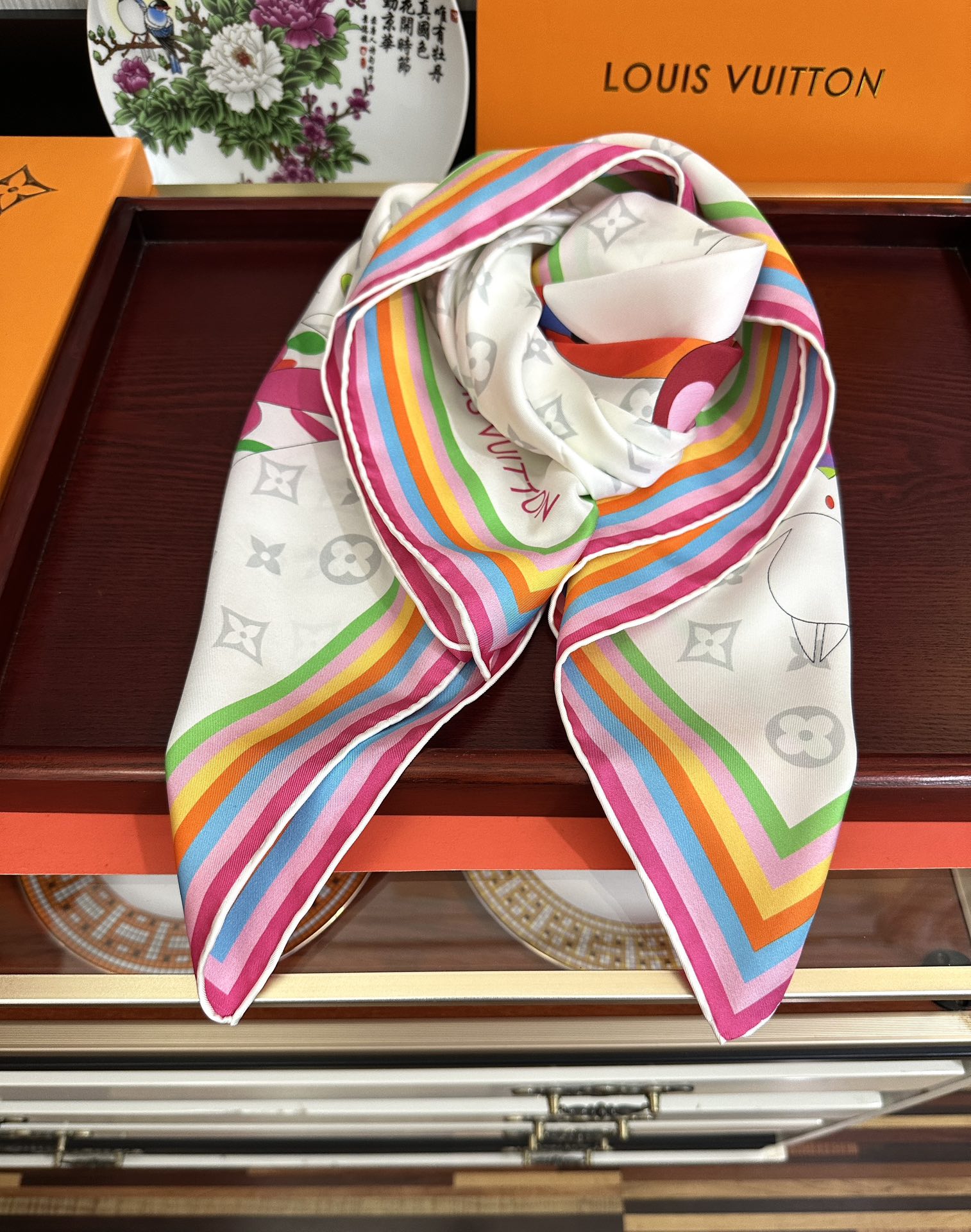 LOUIS VUITTON LV SCARF 90 CM IN SILK 738414