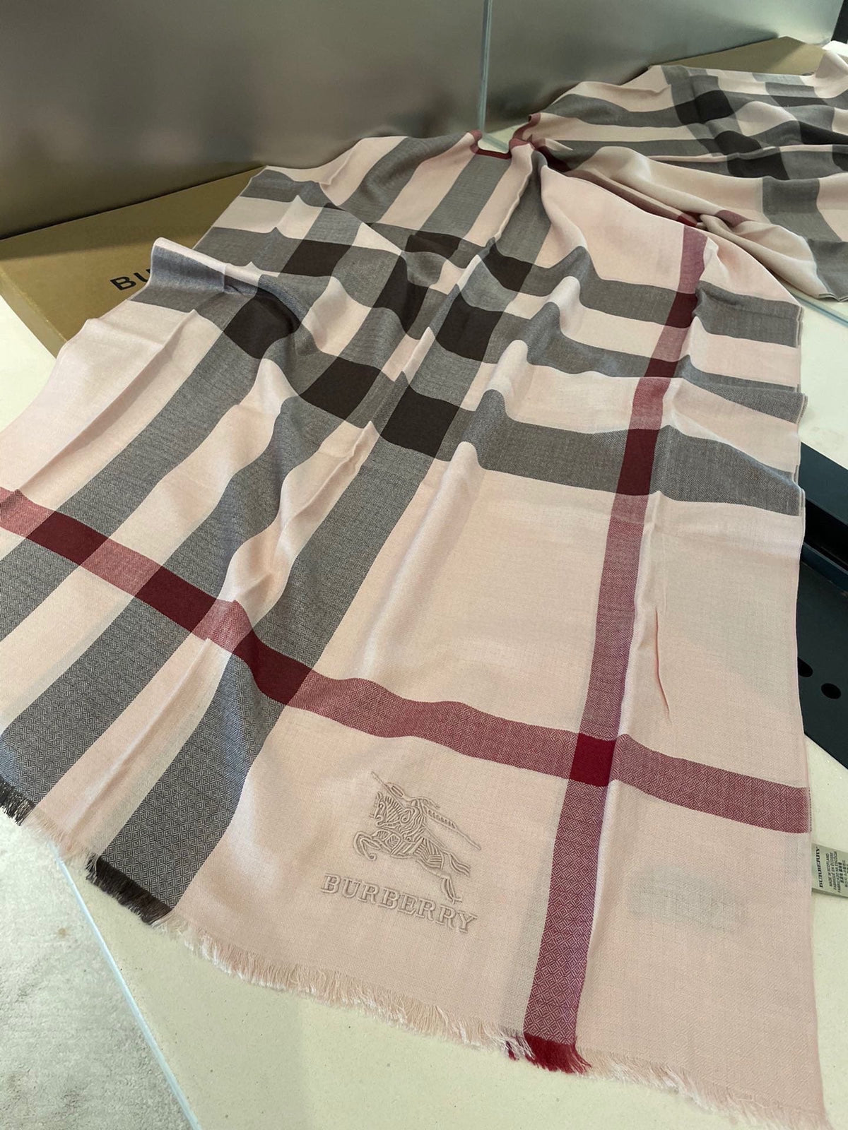 BURBERRY BBR SCARF 200 CM IN CASHMERE 538338