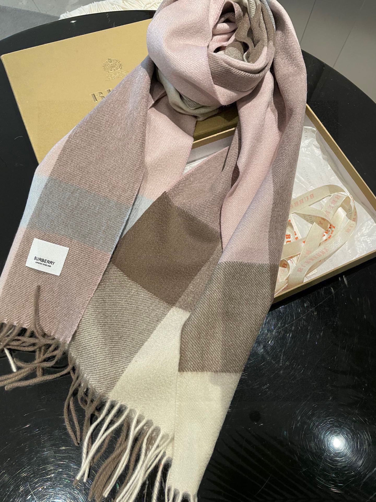 BURBERRY BBR SCARF 180 CM IN CASHMERE 577898
