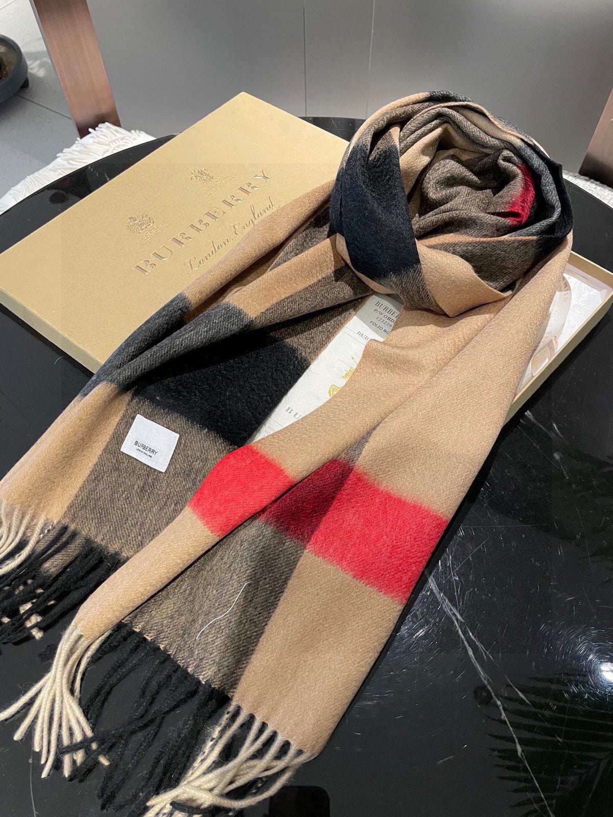 BURBERRY BBR SCARF 180 CM IN CASHMERE 577899